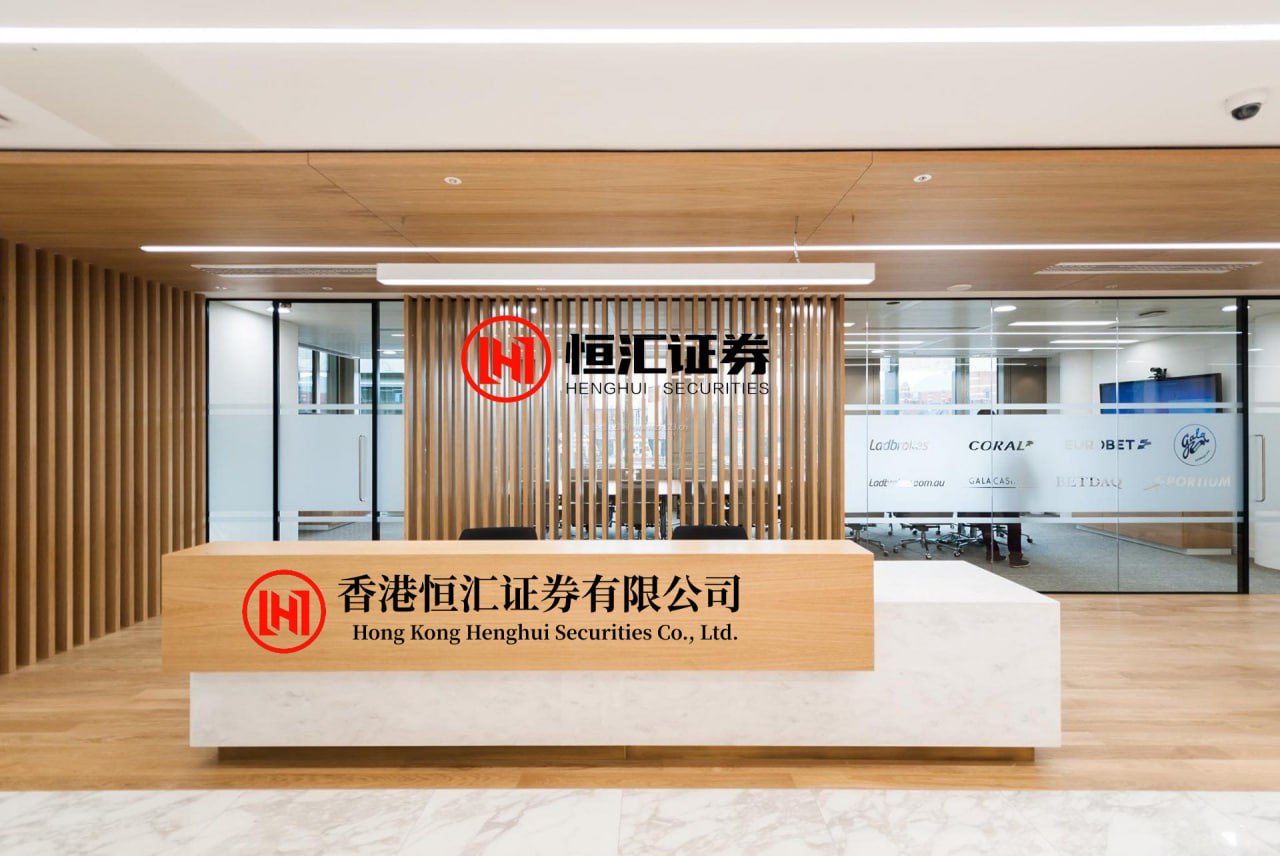 搭档网 养老金低于2500元补发800元？上海老人792元云南老人430元，真相藏在三个细节里！